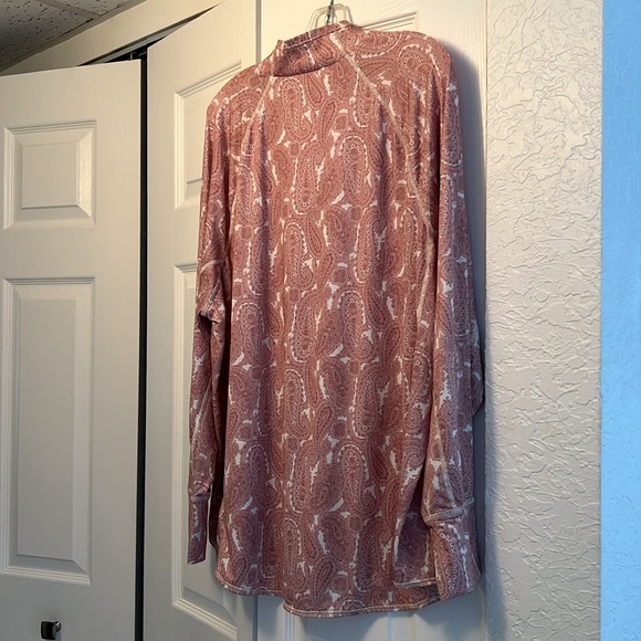 LANDS END 3X MAUVE & WHITE PAISLEY LS with THUMB HOLES & ZIP NECK - Picture 7 of 11
